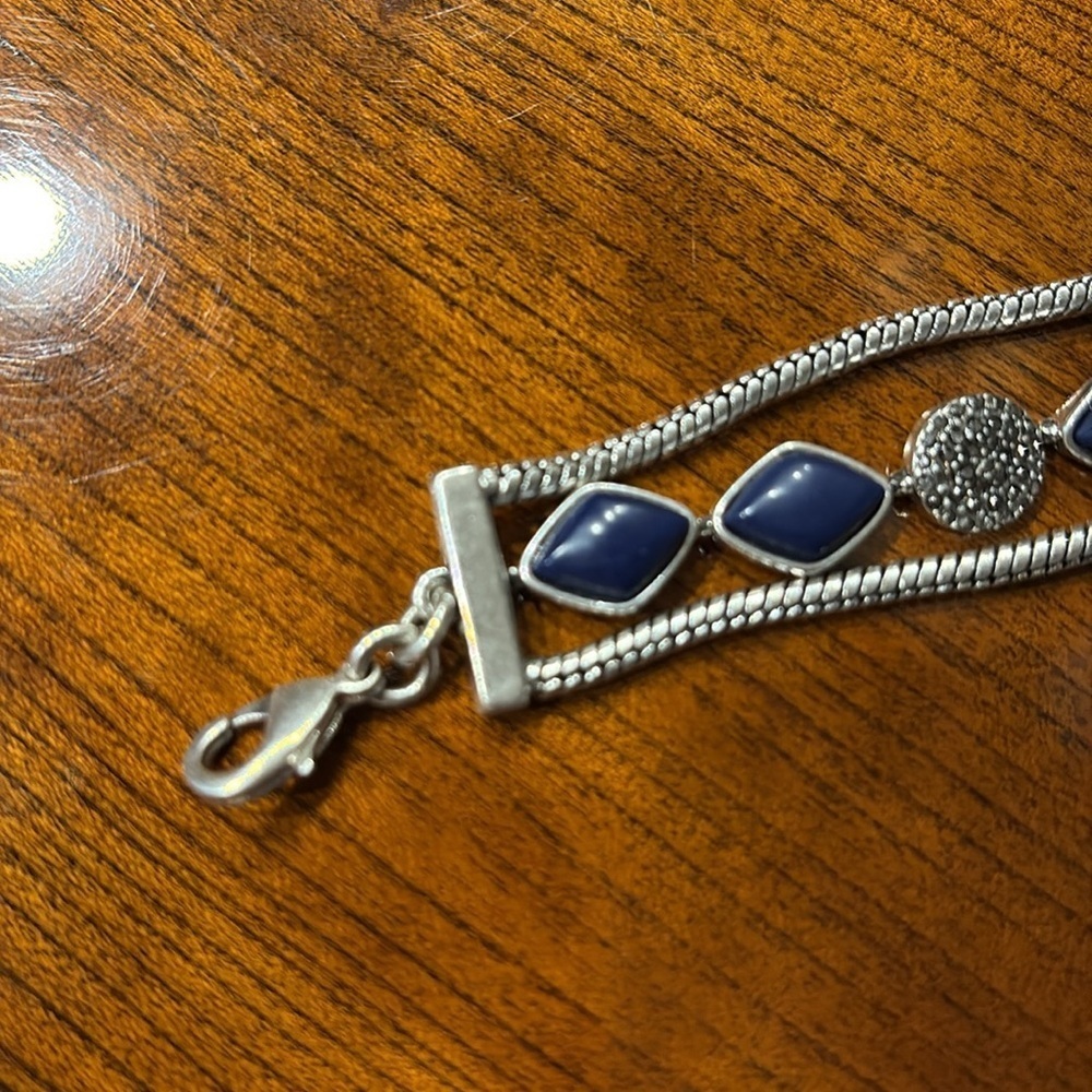 Lucky brand fashion Silvertone marquisate blue lapis Bracelet 3 rows casual NWOT - Picture 5 of 8